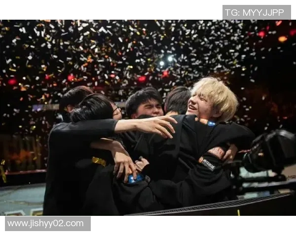 探讨FPX战队如何通过团队协作变革重塑英雄联盟赛场表现